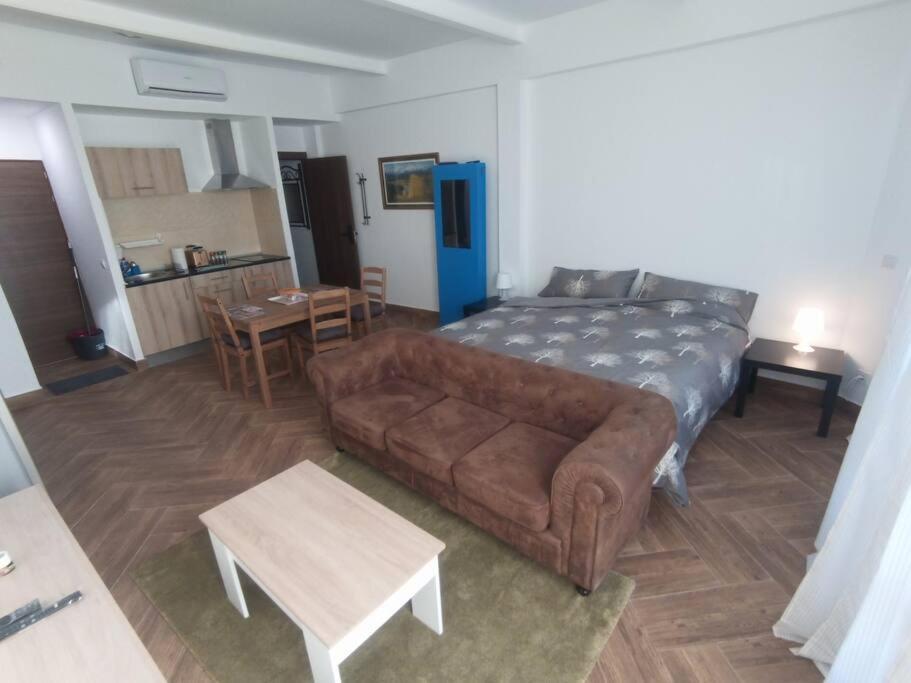Mini Loft Apartment Becerril de la Sierra Exterior photo